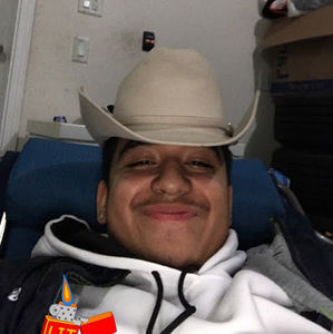 Meet your Posher, Cornelio